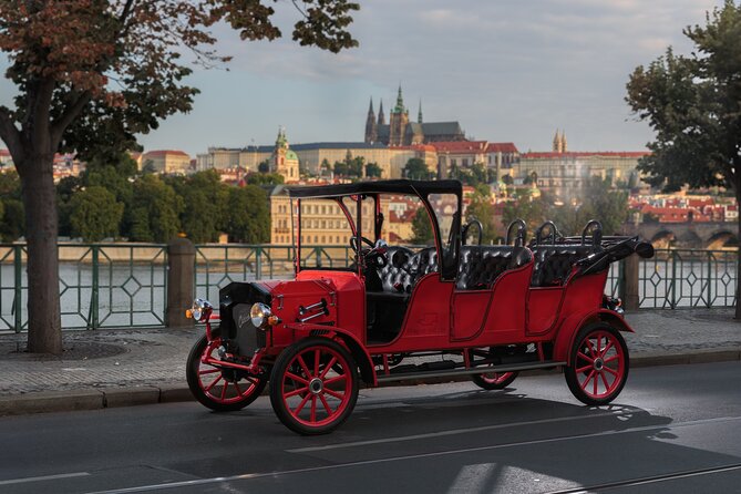 1 hour Old timer Convertible Prague Sightseeing Tour - Pickup rules that affect how much sightseeing time you really get