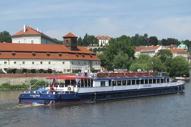 1 hour Prague Panoramic Vltava River sightseeing Cruise - Who This Prague Vltava Cruise Is Best For
