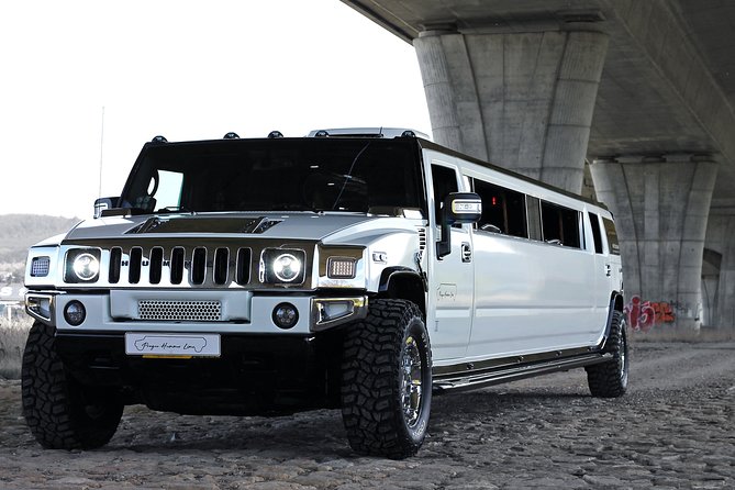 1 Hour Prague Party Hummer Limousine Ride - The included spring wine: small detail, big effect