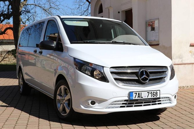 1-way Prague to Vilshofen private transfer - up to 7 passengers - Arrival in Vilshofen an der Donau, with less stress