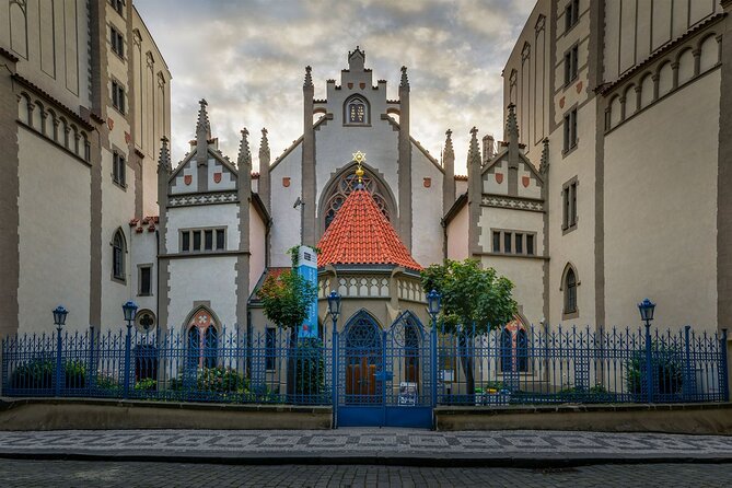 2-Hour Old Town and Jewish Quarter Tour in Prague - Key highlights worth showing up for