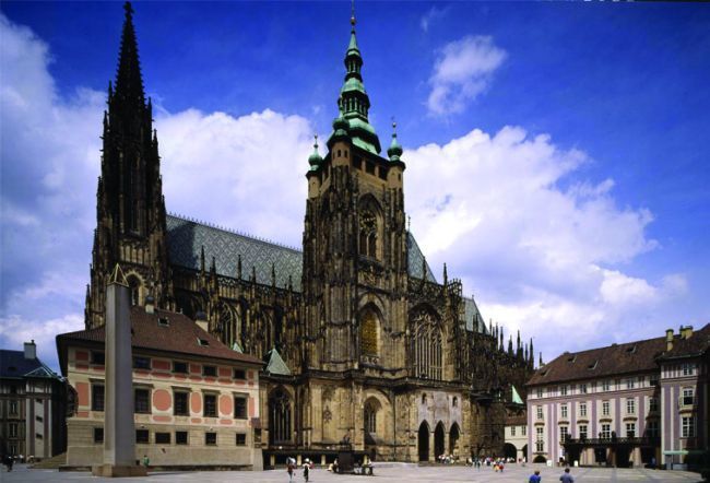 3-Hour Prague Castle & Interiors Tour - The comfortable coach ride up to Castle Hill