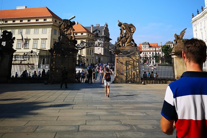 3-hour Private Prague Castle Walking Tour - Entering the Prague Castle complex the smart way