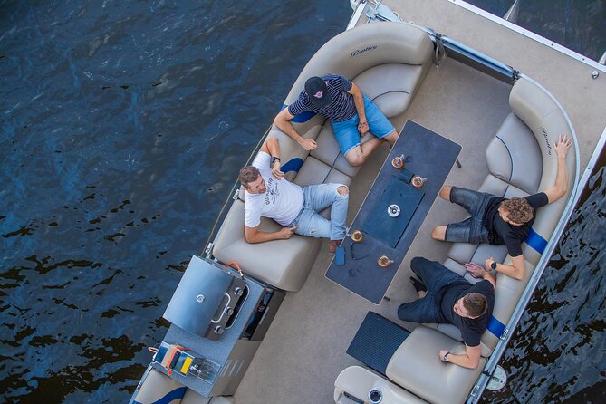 3 Hours Prague Private Boat Cruise Beer or Prosecco Unlimited - Comfort and practical tips (so you enjoy the whole ride)