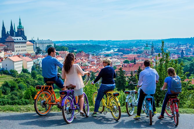 7 BEST VIEWS - PRAGUE eBIKE TOUR - Meeting near Malá Strana and getting comfortable fast
