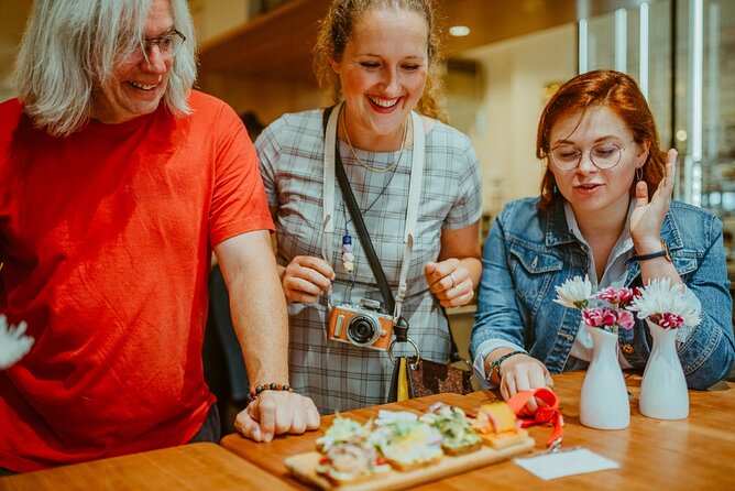 Award-Winning Prague Evening Old Town Food and Drink Tour - Walking, cobblestones, and a realistic evening timeline