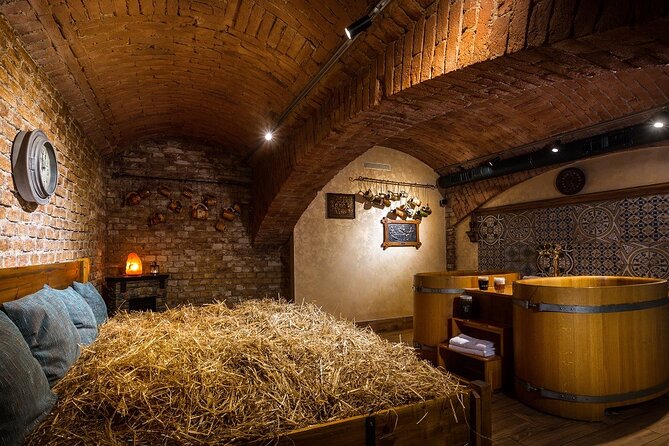 Beer bath Spa for 2 people/ 1 tub - 1,5 hour Activity in Prague - Price and value for a private Prague beer bath for two