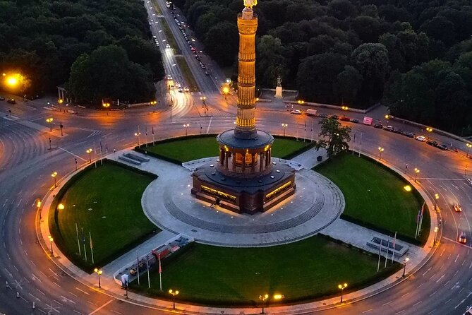 Berlin Full Day Tour with Lunch and private transfers from Prague - Lunch in Berlin plus 2 hours of choose-your-own-city time