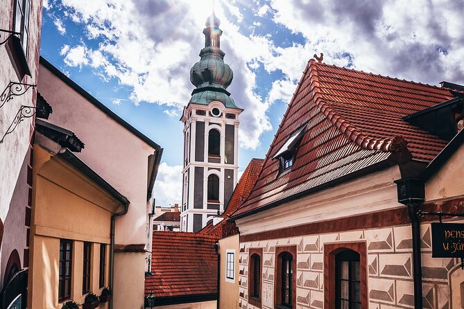 Best of Cesky Krumlov Old Town and Castle Exteriors - Food and Beer on the Route, With Clear Expectations