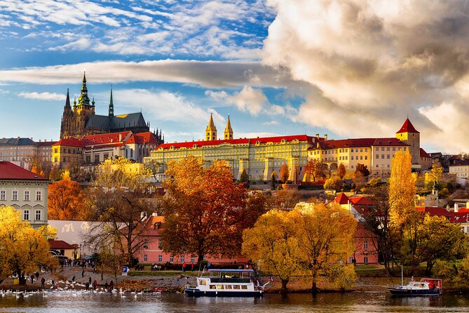 Best of Prague: Private City Walking Tour, Boat Cruise, and Typical Czech Lunch - Old Town Square, the Astronomical Clock, and the Jewish Quarter area