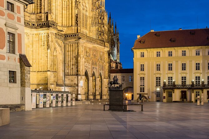 Best views of Prague by night - Driving the medieval streets and squares for the “light show” context