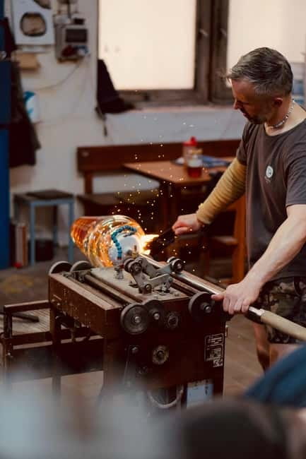 Bohemian glassworks excursion from Prague - Key points to clock before you go