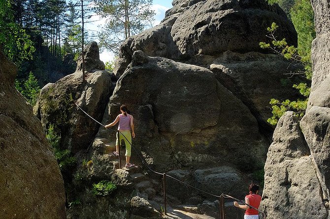 Bohemian Switzerland private hiking tour: Chronicles of Narnia - Děčínská vrchovina and the Tisa Rocks Labyrinth Walk
