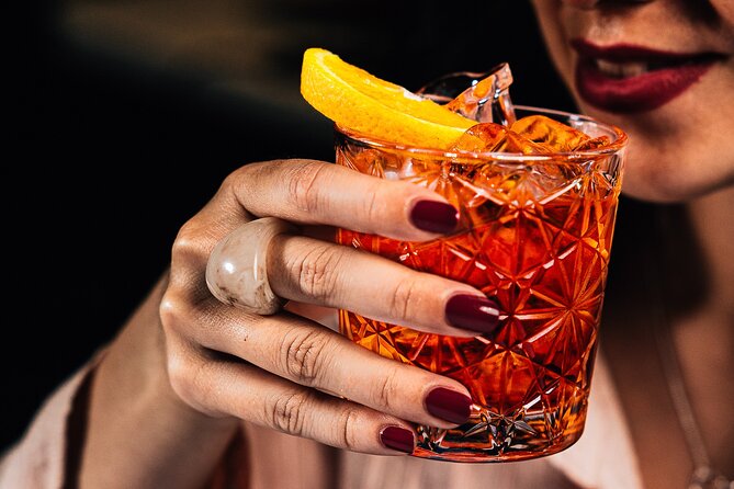 Cabaret in the Heart of Prague 2 Hours Show - Dinner and welcome drink: how the meal changes the value