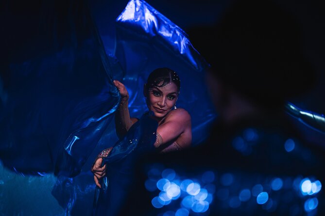 Cabaret in the Heart of Prague 2 Hours Show - Meeting at Václavské náměstí, and how to avoid the wrong door