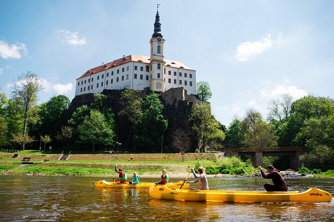 Canoeing on the Elbe river Děčín to Schmilka - What to watch for: organization, water entry, and return clarity