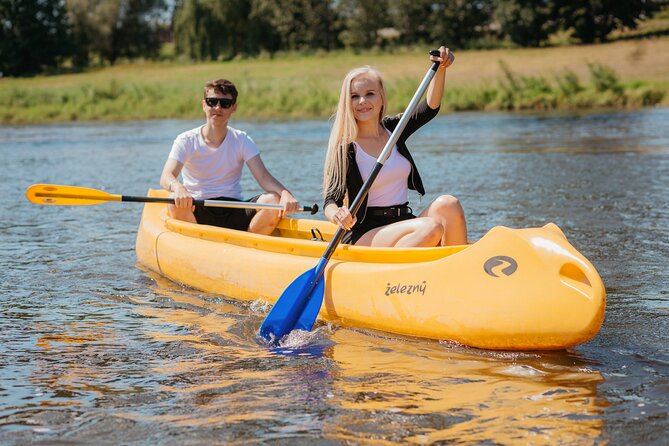 Canoeing on the Elbe river from Děčín to Bad Schandau - From Camp Děčín to Bad Schandau: how the 22 km paddle flows