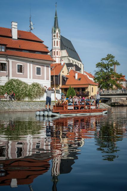 Český Krumlov: Advent Wooden Raft River Cruise - Meeting at Rožmberská bašta and what to do before you board