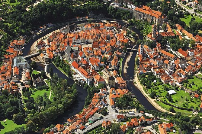 Cesky Krumlov Full day tour from Prague and back - Price and logistics that decide value fast