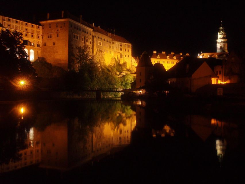 Český Krumlov: Night Walking Tour with a Professional Guide - Why Český Krumlov Turns Spooky After Sunset