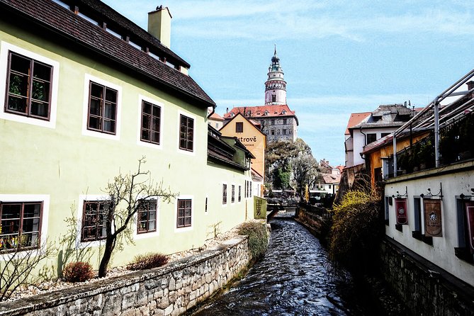 Cesky Krumlov One Day Trip from Prague by bus - Getting there and back: Central pickup, long ride, and comfort