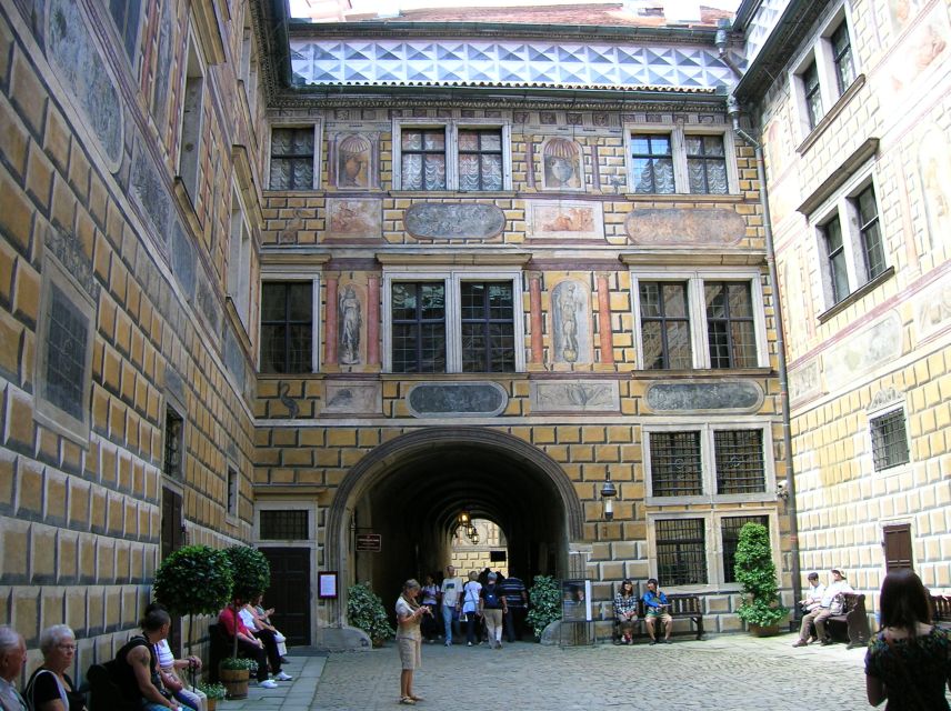 Cesky Krumlov Private Day Trip from Prague - Quick highlights you’ll actually use