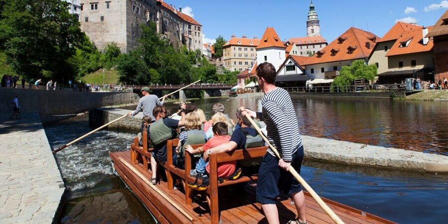 Český Krumlov: Wooden Raft River Cruise - Who This Cruise Suits Best (and Who Might Not)