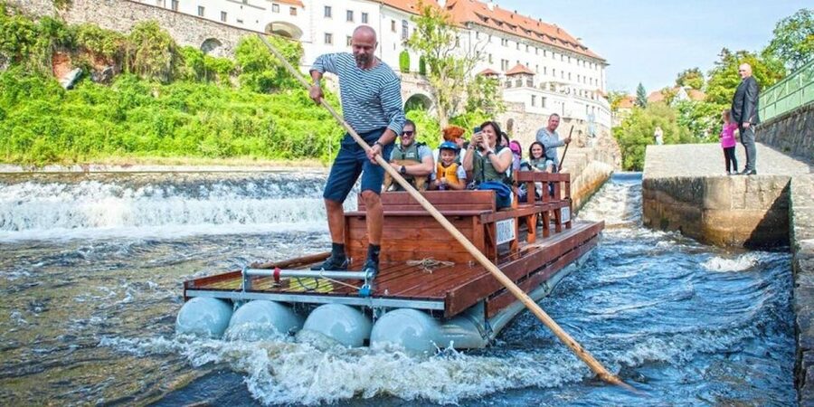 Český Krumlov: Wooden Raft River Cruise - From Parkán Port to Krumlovské Benátky: The Simple Route