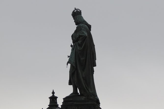 Charles Bridge and Prague Castle Walking Tour - St. Vitus Cathedral: make your time inside count