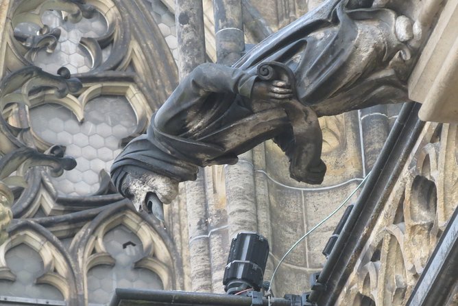 Charles Bridge and Prague Castle Walking Tour - Logistics without the stress