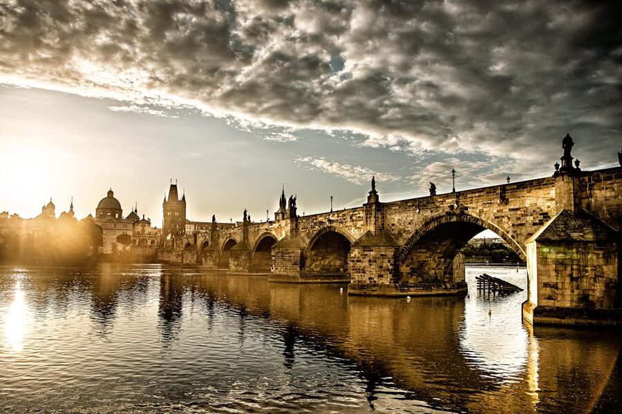 Charles Bridge & Lesser Town Walking Tour - Where It Starts: Old Town Hall, Then Straight to the Vltava View