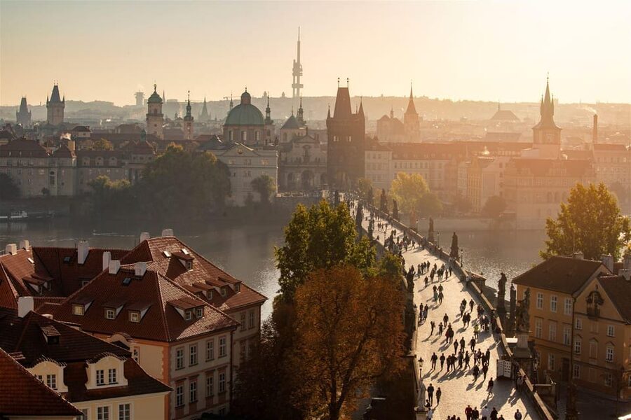 Charles Bridge & Lesser Town Walking Tour - Old Town Square to Little Square: Getting the Layout in Your Head