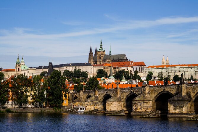 Classic Prague Castle Tour, Strahov Monastery & Castle District - Key Highlights