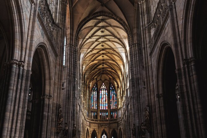Classic Prague Castle Tour, Strahov Monastery & Castle District - Castle District Walk: How To Read the Hill Without Getting Lost
