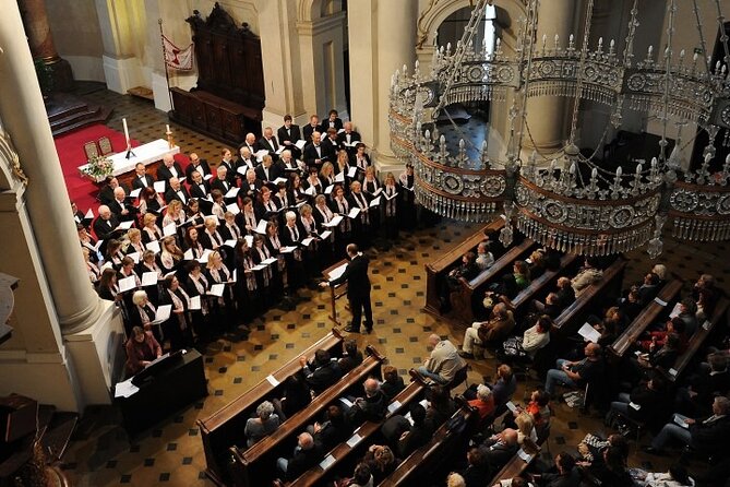 Classical Concert in St. Nicholas Church - The one-hour timing: how to plan your evening without getting stressed