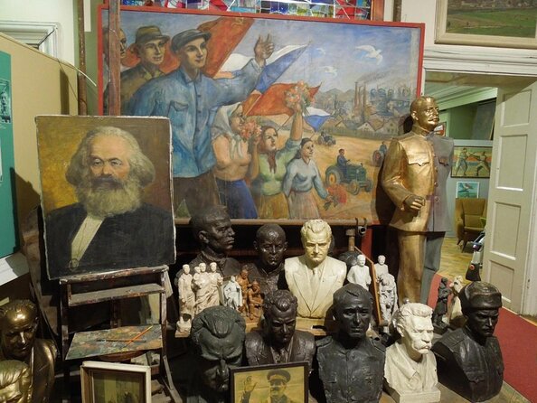 Communism and World War 2 Prague City Tour - Key Highlights to Look For