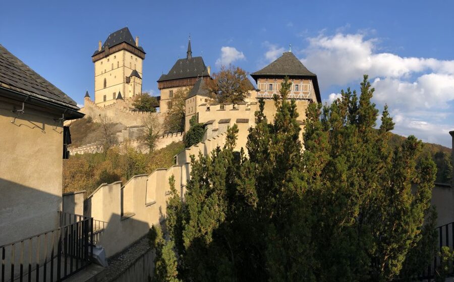 Coutryside bike tour to Karlstejn Castle. - The Short Walk to the Castle Grounds: Efficient and Focused