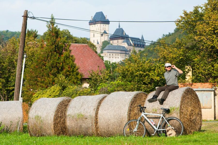 Coutryside bike tour to Karlstejn Castle. - The Return Train and New Town Refreshed, Not Rushed