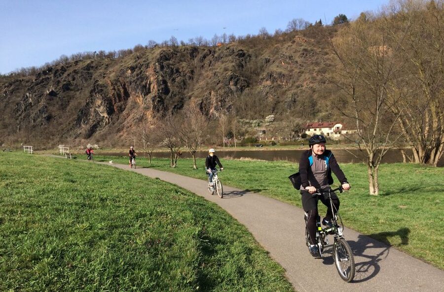 Coutryside e-bike tour to Karlstejn Castle - Karlštejn Castle: What You See, and What You Can Add