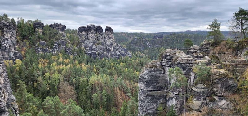 Day trip from Prague to Bohemian and Saxon Switzerland - Bastei and Neuraten: The Elbe River Views That Change Your Scale