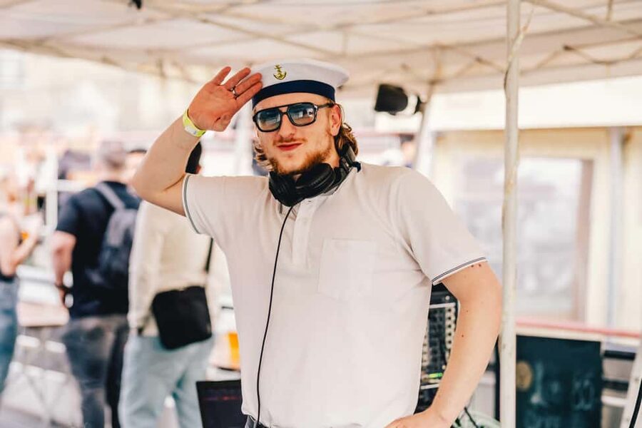 Drunken Monkey Prague Boat Party Open Bar to Duplex Club - Price and value: why $73 can make sense for Prague nightlife