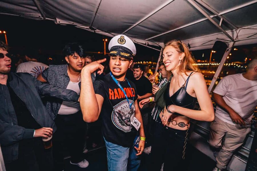 Drunken Monkey Prague Boat Party Open Bar to Duplex Club - Dress code and comfort tips for a smart casual river to club night