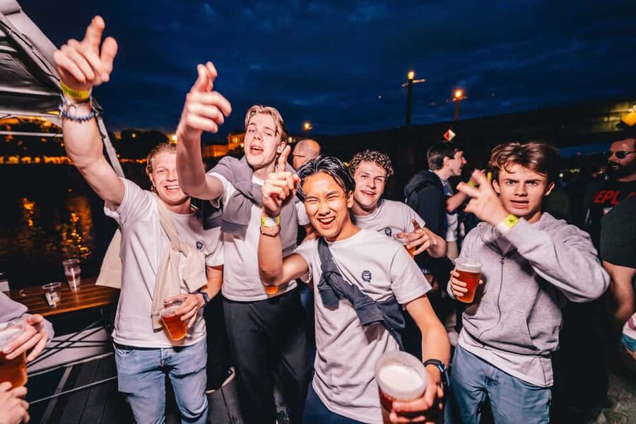 Drunken Monkey Prague Boat Party Open Bar to Duplex Club - Who this is best for, and who should skip it