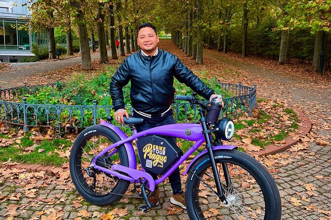 E-BIKE TOUR: 10 Must-See Landmarks & Viewpoints in Prague 1-8per. - Letná: beer garden viewpoints and the uphill bike path