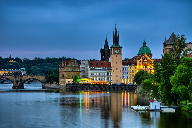 Evening View Walk in Prague - Quick Hits: What Makes This Evening View Walk Work