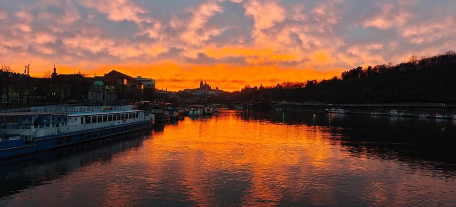 Exclusive Christmas cruise with Christmas Eve buffet - Christmas Eve on the Maria Croon: what it feels like