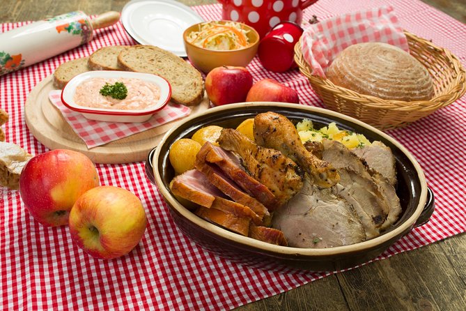 Folklore Dinner with Unlimited Drinks 4course Menu - Pickup, meeting point, and getting home after 22:00