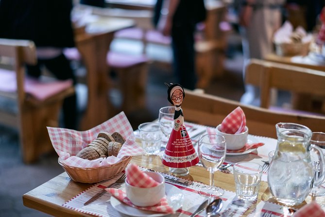 Folklore Evening with Music and Dinner - The Folklore Show: Music and Dancing That Keep Moving