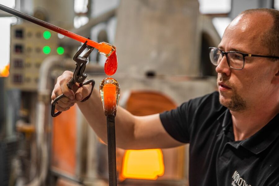 From Prague: Bohemian Glass Crystal Private Tour with Lunch - The ride time and how to plan for it