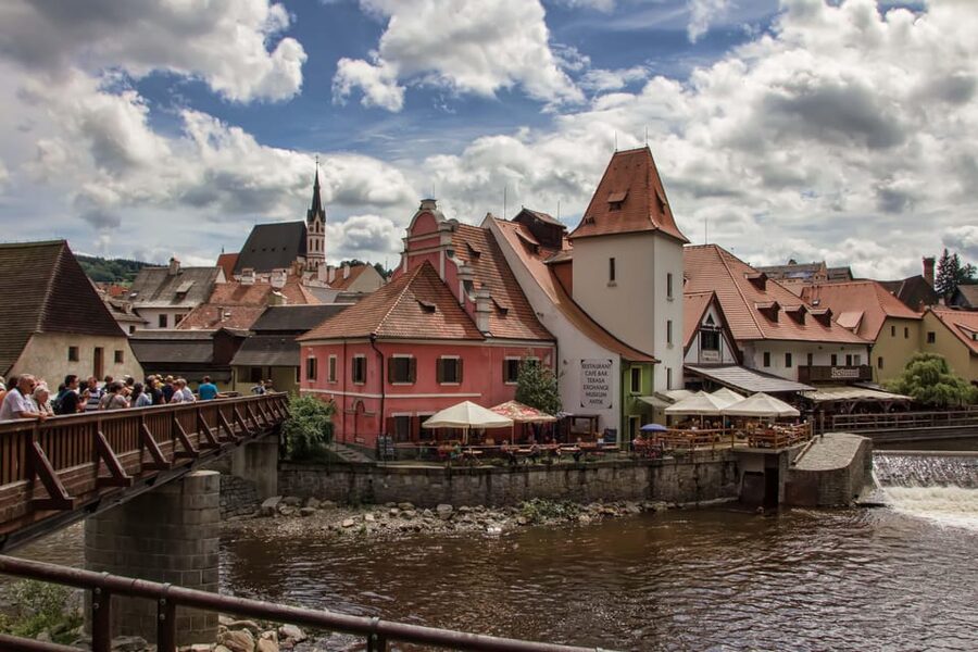 From Prague: Český Krumlov Full-Day Tour with Pickup - Van Comfort and Small-Group Dynamics (Up to 15)